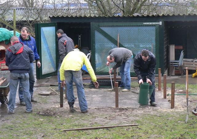 Kado ouders 10 jaar bestaan Hoi Pipeloi: Buitenbox en Tuimelrek