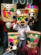 hoeden en maskers