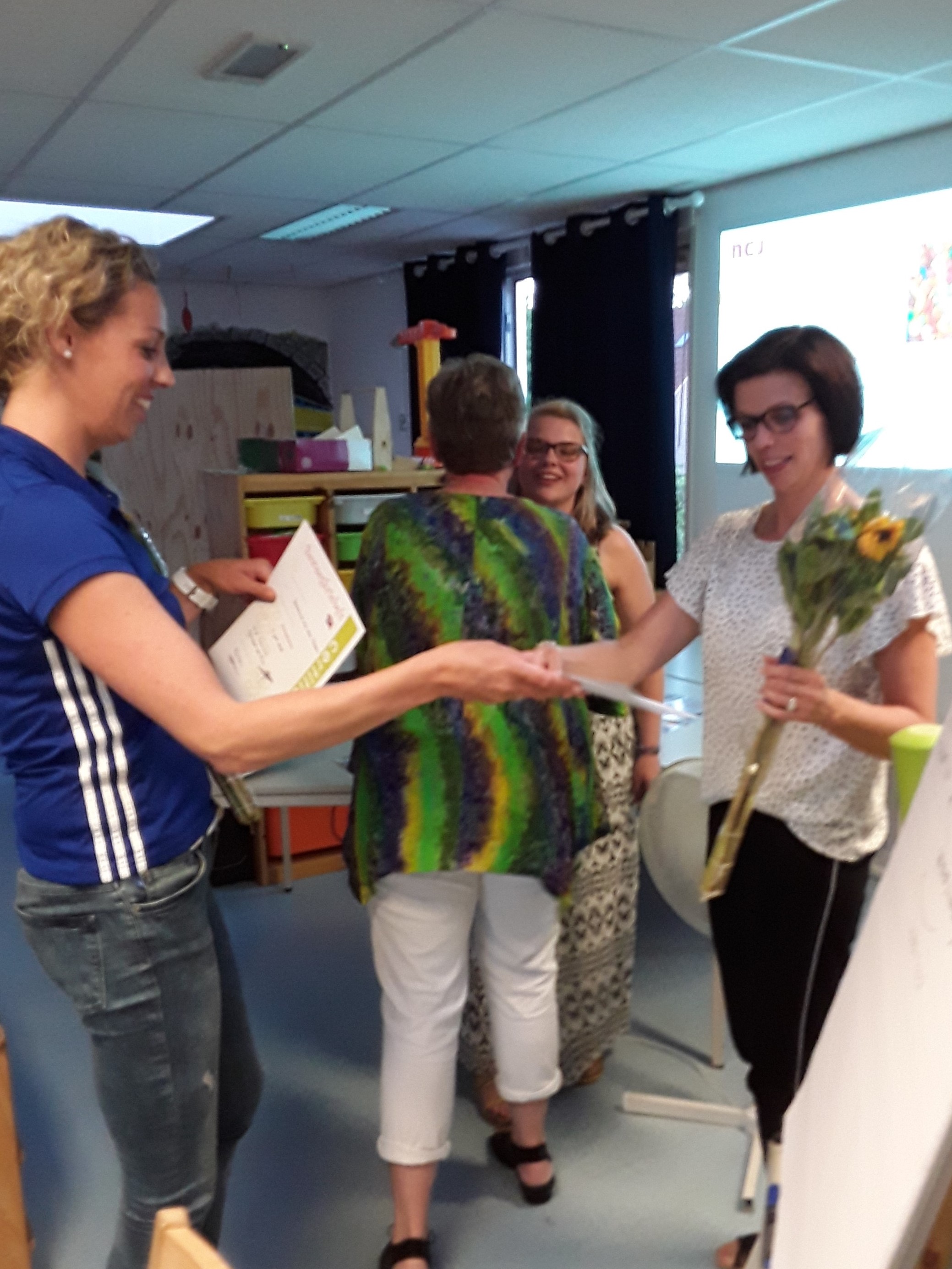 Eerste beweegkriebels-certificaten uitgereikt op kdv Hoi Pipeloi te Schagerbrug